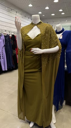 فستان من قطعتين بلؤلؤ