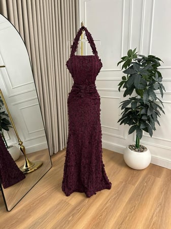 فستان سهرة دانتيل مورد بطانه باربي