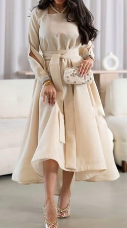 جلابية واسعة