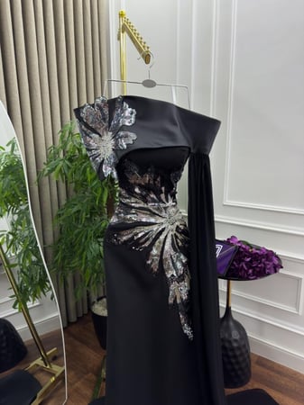 فستان سهرة باربي تطريز فخم