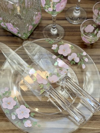 طقم كيك ملكة مرسوم يدويًا حسب الثيم | تصميم حسب الطلب