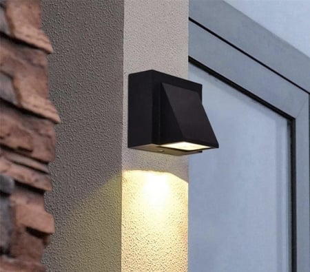 ابليك جداري مودرن أسود اضاءة من جهة واحدة