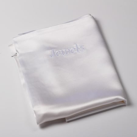 غطاء مخدة حرير التوت الطبيعي بتقنية أيون الفضه