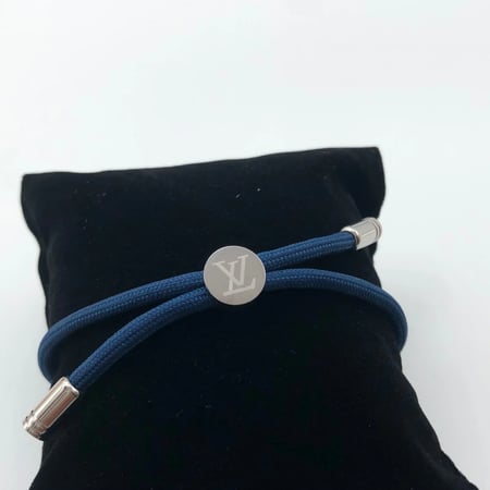 سوارة لويس فيتون قماش اسود