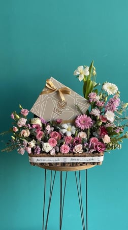 بكس ليفو استاند خشب زهور انيقه