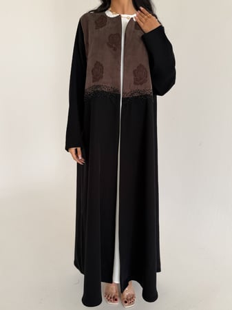 عبايات كريب سوداء