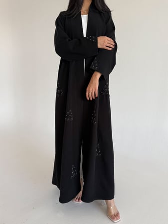 نجد | عباية صيفية كريب إندونيسي بتخريم ورق