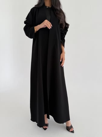 العنود | عباية صيفية كريب إندونيسي قصه جاكت كسرات ثري دي