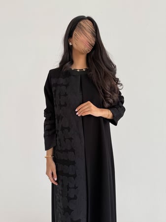 هبه | عباية صيفية كريب إندونيسي بتخريم قماش تفتة