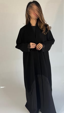 عباية كريستال اسود
