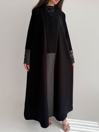 عباية كريب اسود