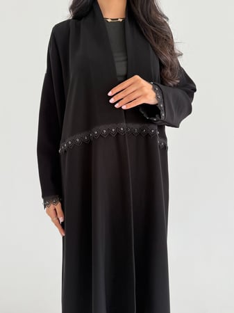 الجوهرة | عباية صيفية كريب إندونيسي بكلفة مع لؤلؤ بالمنتصف