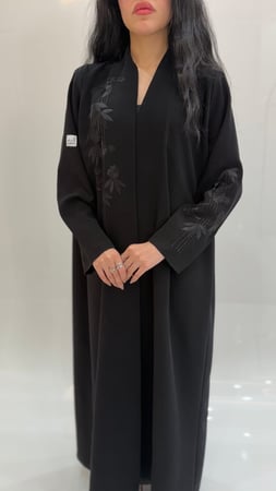 عباية سوداء فخمة