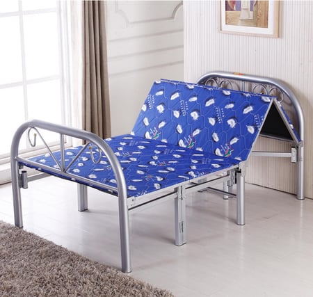 سرير حديد قابل للطي مع طبقة خشب علوية