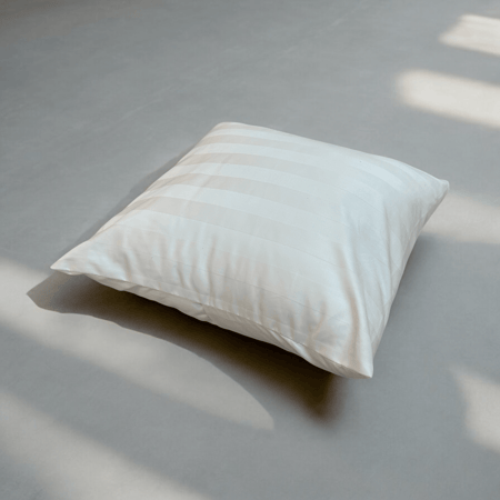 دريم هاي وسائد فندقية ناعمة للسرير أو الكنب - 45x45 سم - أبيض