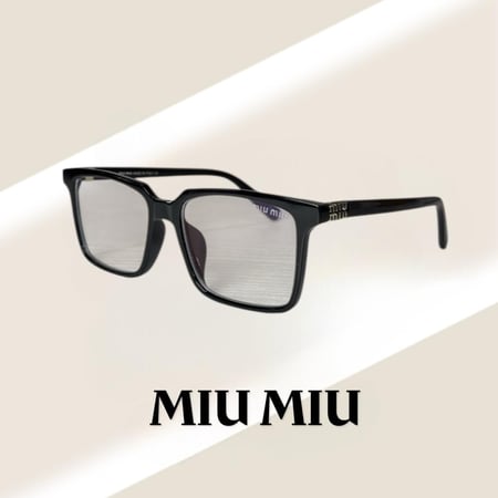 نظارة ميو ميو باللون الاسود بعدسة مربعه شفافة