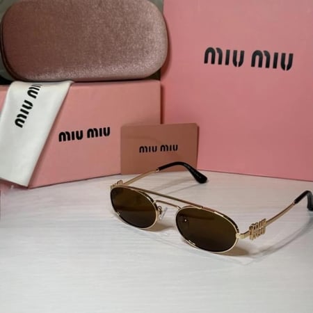 نظارة ميو ميو باللون الذهبي عدسة بني