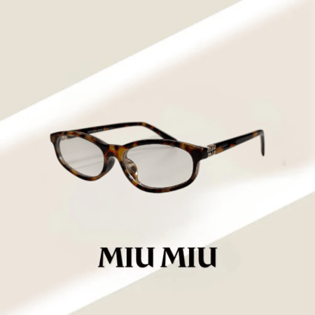 نظارة ميو ميو Line باللون التايقر وعدسة شفافة