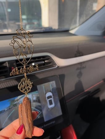 تعليقات سيارات كسرة عود بالاسم