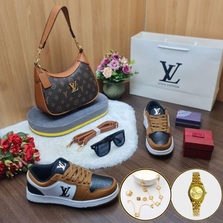 اطقم نسائيه