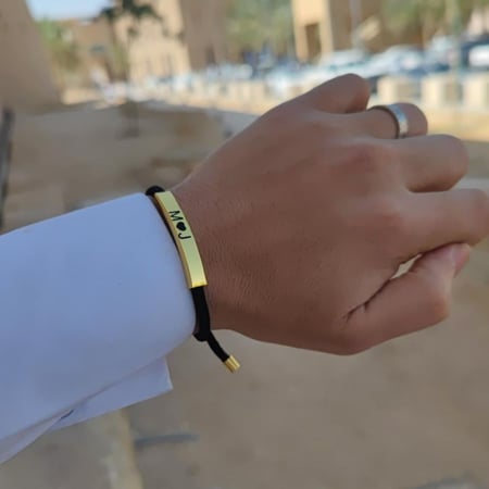 اساور بالاسم رجاليه نسائيه ذهبي مع اسود