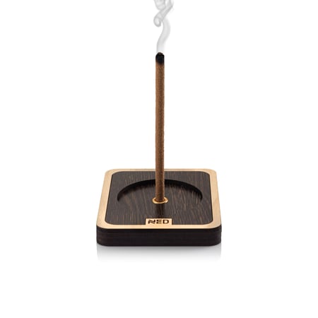 قاعدة بكت العود