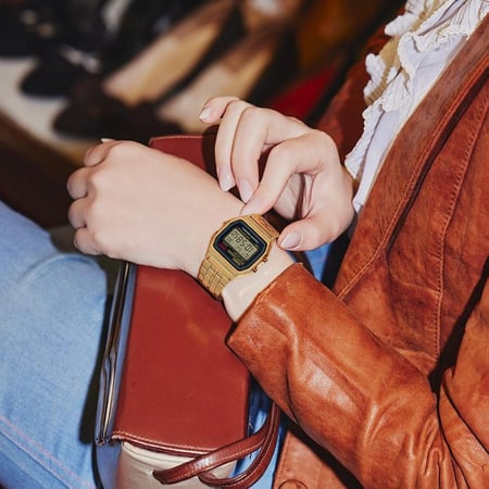 ساعة كاسيو رقمي ذهبي ميناء اسود A159WGEA-1