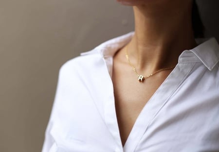 سلسله حروف لون ذهبي