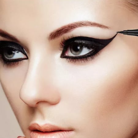 قلم ايلاينر سائل من كاكيا ضد الماء NO5007