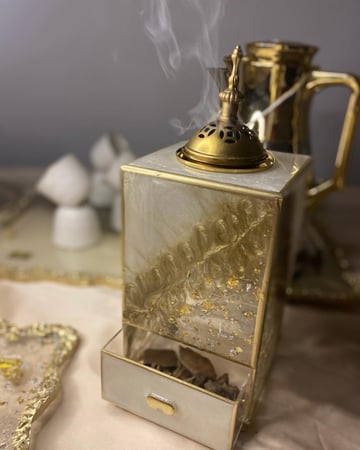 مبخرة بدرج بخور