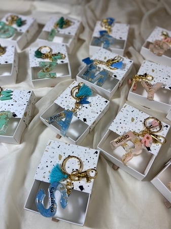 ميدالية احرف