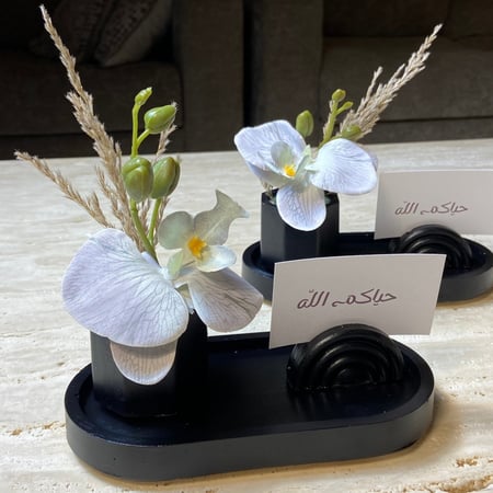 طقم طاولة ضيافه باللون الاسود