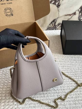 شنطة لانا صغيرة هاي كواليتي