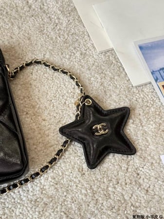 شنطة شانيل للجوال ماستر