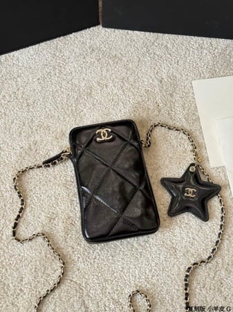 شنطة شانيل للجوال ماستر