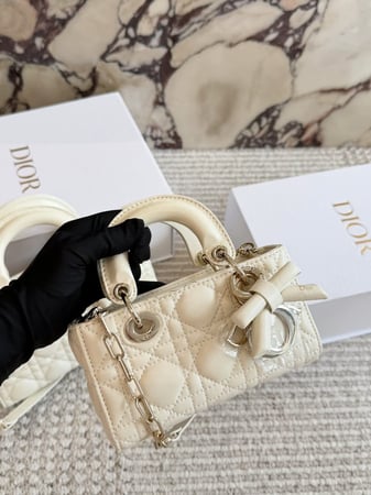 شنطة يد  lady d-joy ماستر كواليتي من ديور