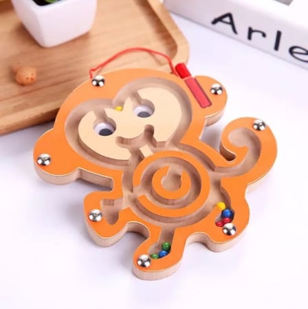 المتاهة الخشبية