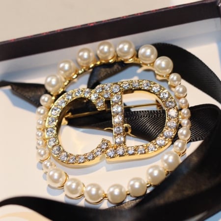 بروشات ديور