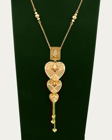 طقم مجوهرات نسائي سلسال وحلق بتصميم وردة المملكة