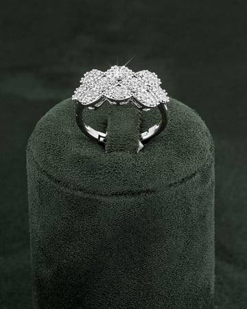 طقم مجوهرات نسائية بتصميم الماس هدية مثالية