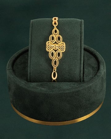 طقم اكسسوارات بلمعة الذهب ربطة فيونكة