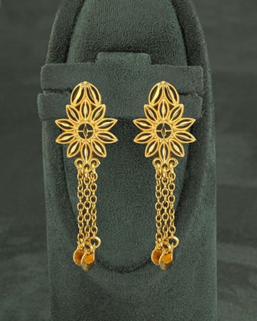 طقم نسائي مميز 5 قطع بلمعة الذهب الفاخرة