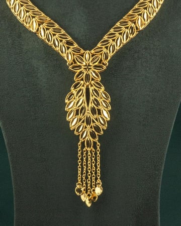 طقم نسائي مميز 5 قطع بلمعة الذهب الفاخرة