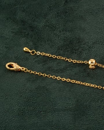 شوكر وحلق بديل الذهب مميز بجمال المستطيلات وبلمعة الألماس