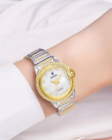 ساعة يد نسائية لون ذهبي فضي مزينة بالزركون