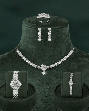 طقم زركون بلمعة الألماس مع ساعة، قلادة، إسوارة، خاتم، وأقراط