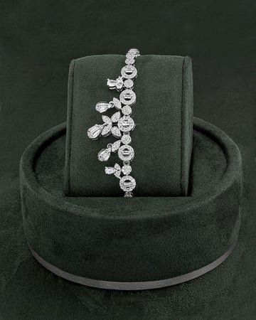 طقم مجوهرات زركون بلمعة الألماس الجذابة