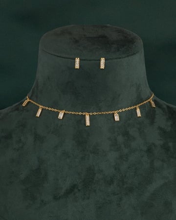 شوكر وحلق بديل الذهب مميز بجمال المستطيلات وبلمعة الألماس