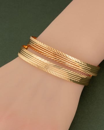 طقم بناجر صب عريضة بلمعة الذهب 2 حبة