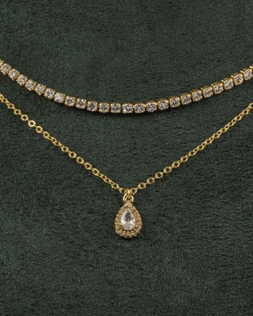 طقم شوكر مع ساعة تصميم ذهبي مرصع بالزركون